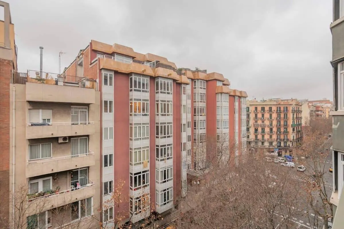 2 Bedroom Duplex Apartment With Balcony 4-3 Βαρκελώνη